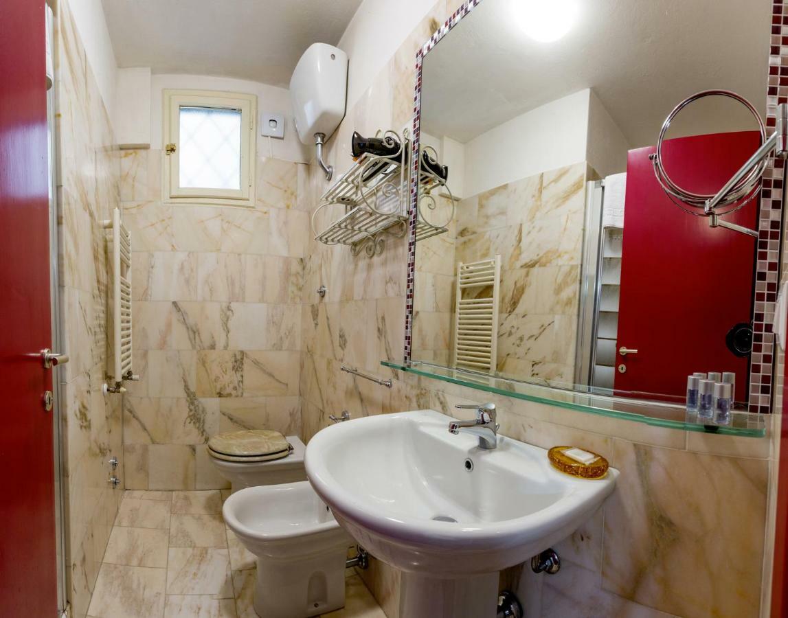 La Locandiera B&B Florence Exterior photo